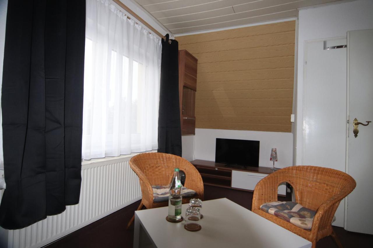 Ruhige Wohnung Mit Terrasse Nur 5 Minuten Zur Mueritz Marienfelde Extérieur photo