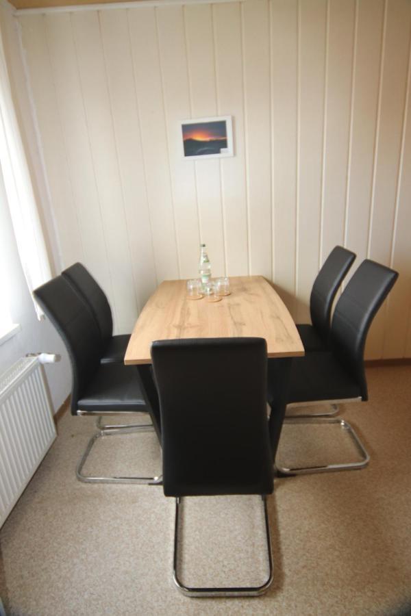 Ruhige Wohnung Mit Terrasse Nur 5 Minuten Zur Mueritz Marienfelde Extérieur photo